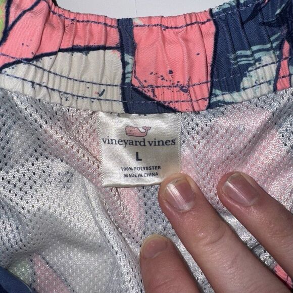 Vineyard Vines Sailing Boat Multicolor Print Beach Swim Trunks Men’s Size Large - Picture 3 of 4